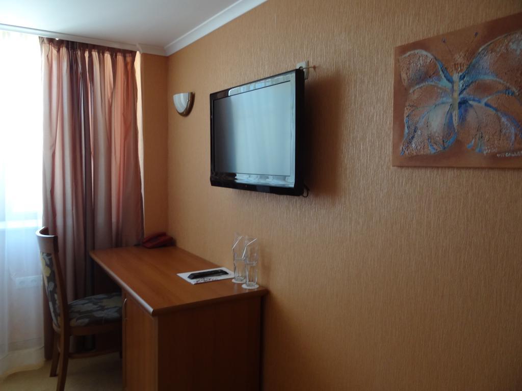 Hotel Elit Pernik Bagian luar foto